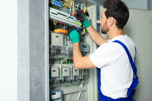 Best Licensed Electrician  in Washington Mills, NY